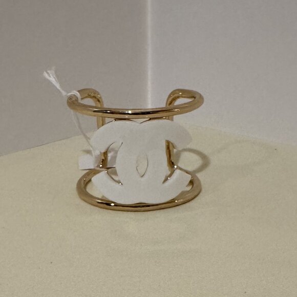 Chanel White and Gold Bracelet - Picture 1 of 2